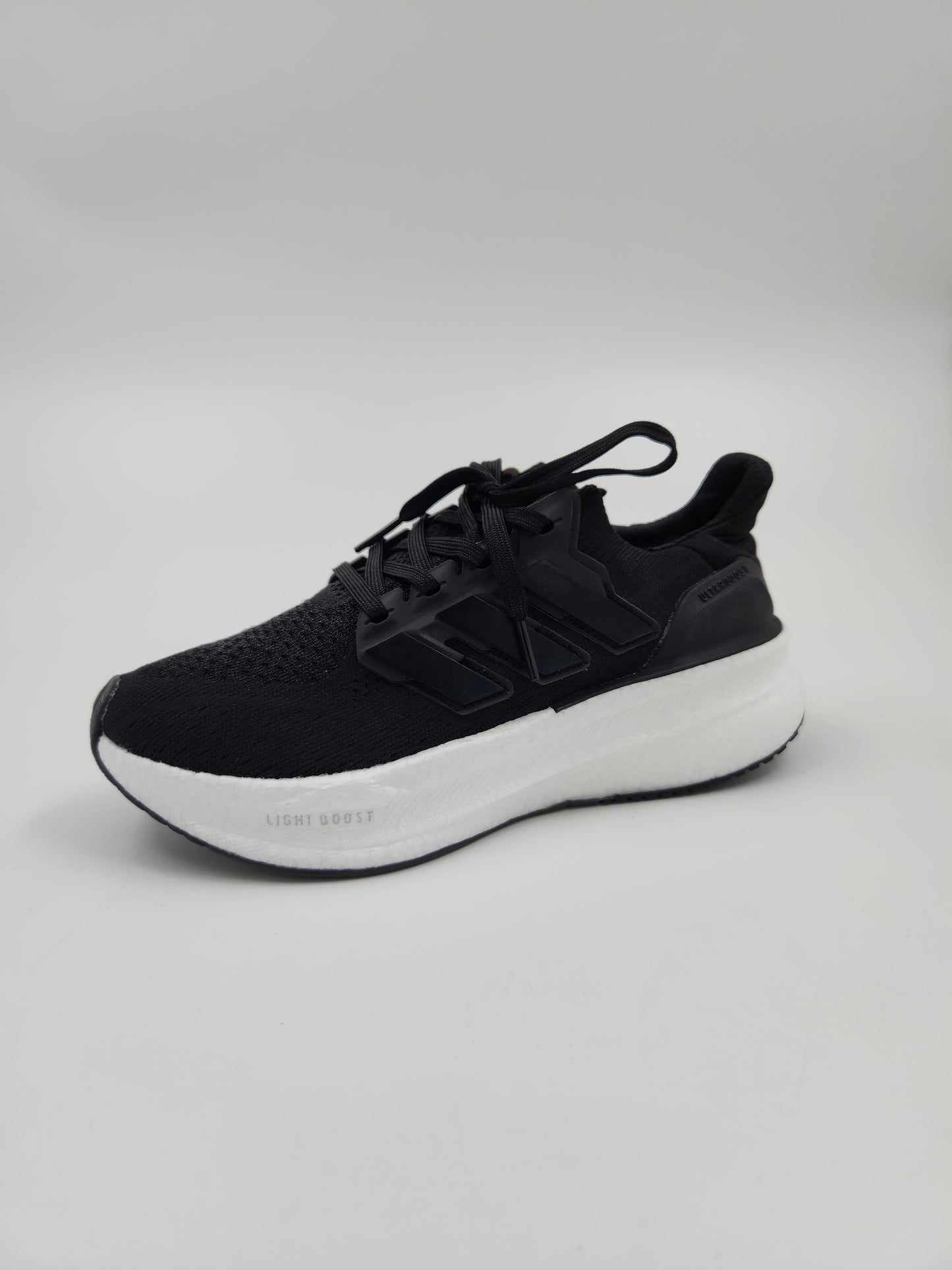 ADIDAS ULTRABOOST 5 NEG BLAN BLL024